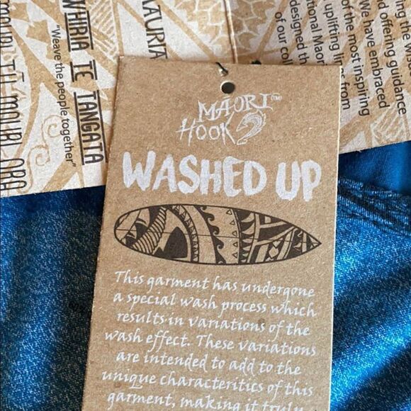 MAORI HOOK Junior Tribal Print Small Long Sleeve Top NWT - Picture 8 of 9